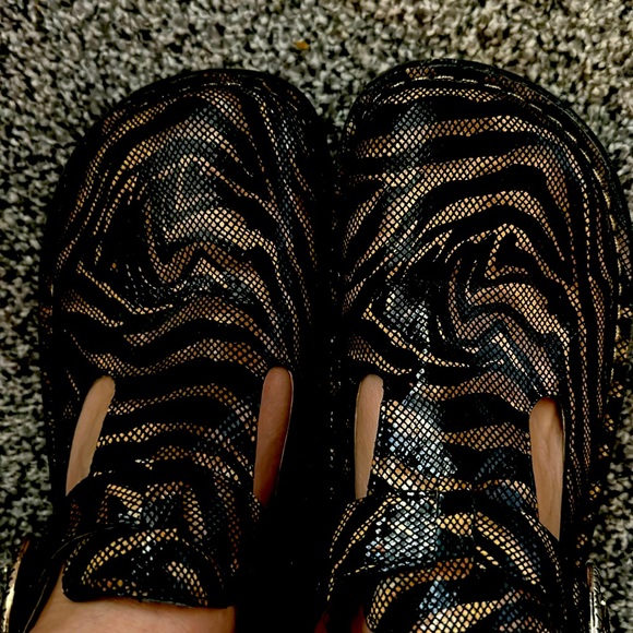 ALEGRIA Tiger print shoes clogs size 10 (40) - Picture 4 of 8